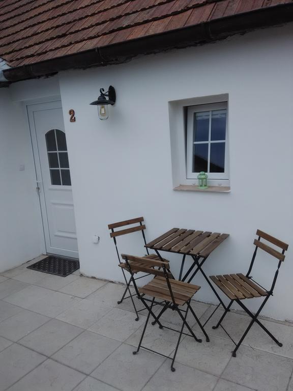 Chalupka Hotel Хлоховец Екстериор снимка